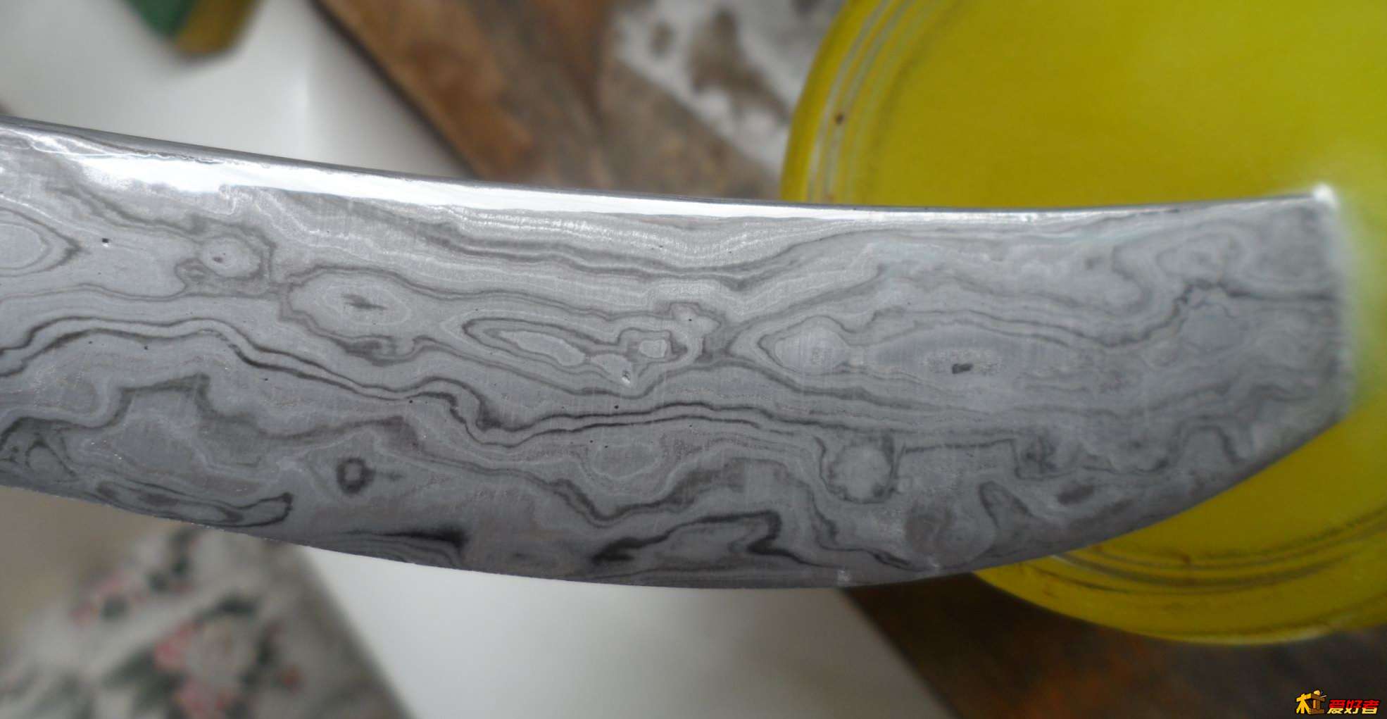 铸柄花纹钢作柳叶手把刀，金乙堂造，酸洗中 (13).jpg