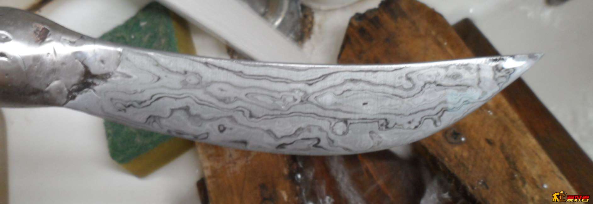 铸柄花纹钢作柳叶手把刀，金乙堂造酸洗后 (4).jpg