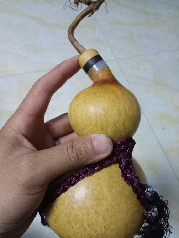 葫芦嘴装上后发现有点太长了，再修改一下。